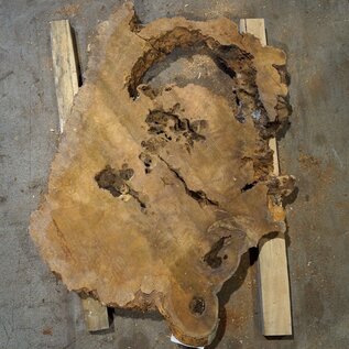 Amboina burl, approx. 900 x 730 x 55mm, 19,3kg