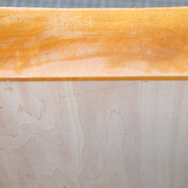 European cherry approx. 220 x 215 x 50mm, 1,6kg