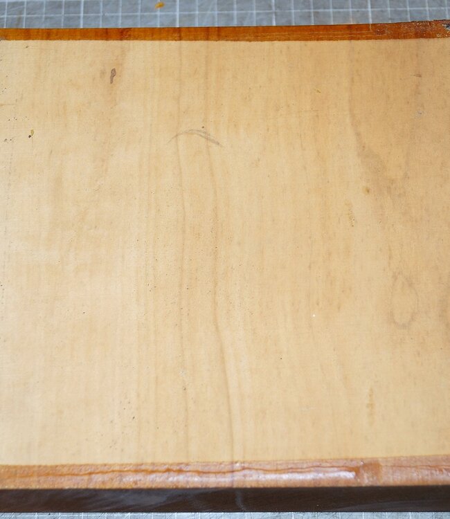 Kirsche EU, ca. 220 x 210 x 55mm, 1,7kg