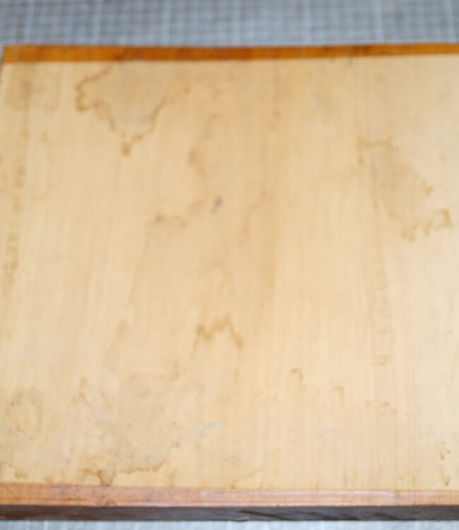 Kirsche EU, ca. 285 x 282 x 47mm, 2,6kg