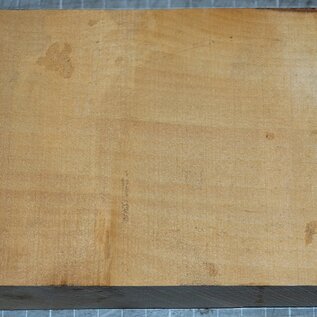 Pearwood, unsteamed, approx. 185 x 115 x 42-47mm, 0,7kg