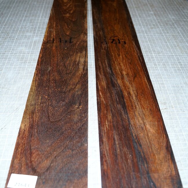 Cocobolo rosewood, guitar sides, approx. 800 x 115 x 3 mm
