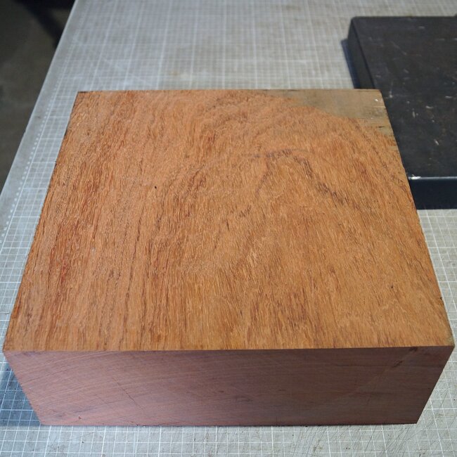 Bubinga, ca. 330 x 340 x 120mm