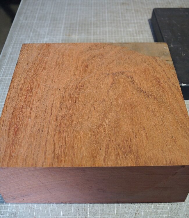 Bubinga, ca. 330 x 340 x 120mm