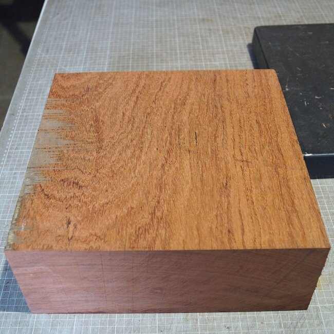 Bubinga, approx. 330 x 340 x 120mm