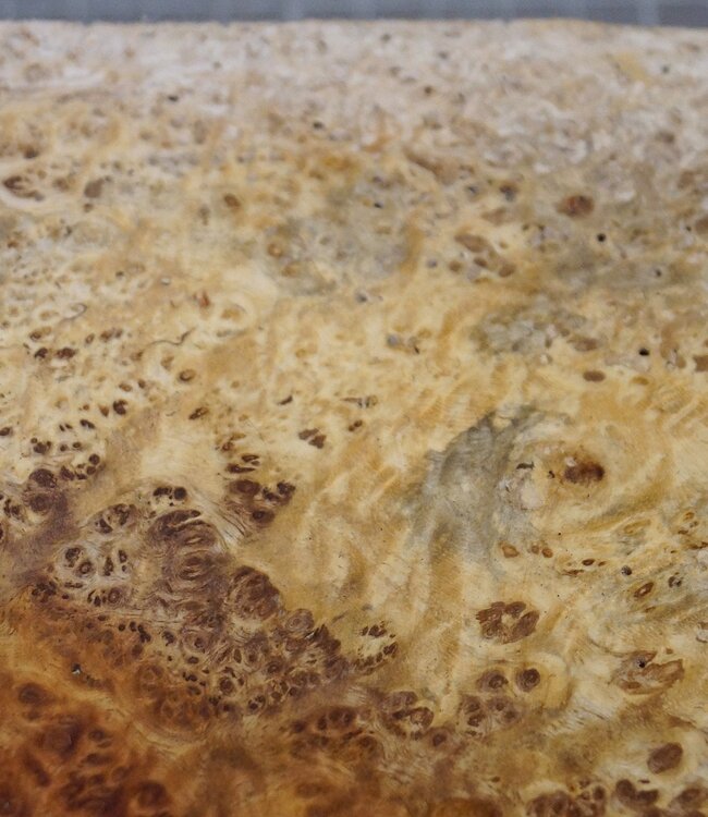 Amboina Maser, ca. 415 x 243 x 65mm, 4,8kg