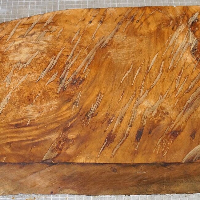 Amboina Maser, ca. 540 x 280 x 50mm, 4,7kg