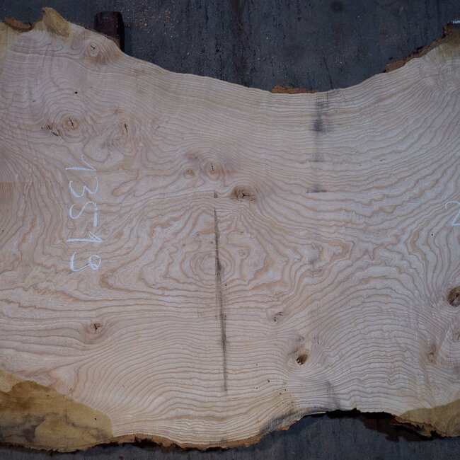 Esche Maser Tischplatte, ca. 2600 x 990/930/640 x 40-48 mm, 13519
