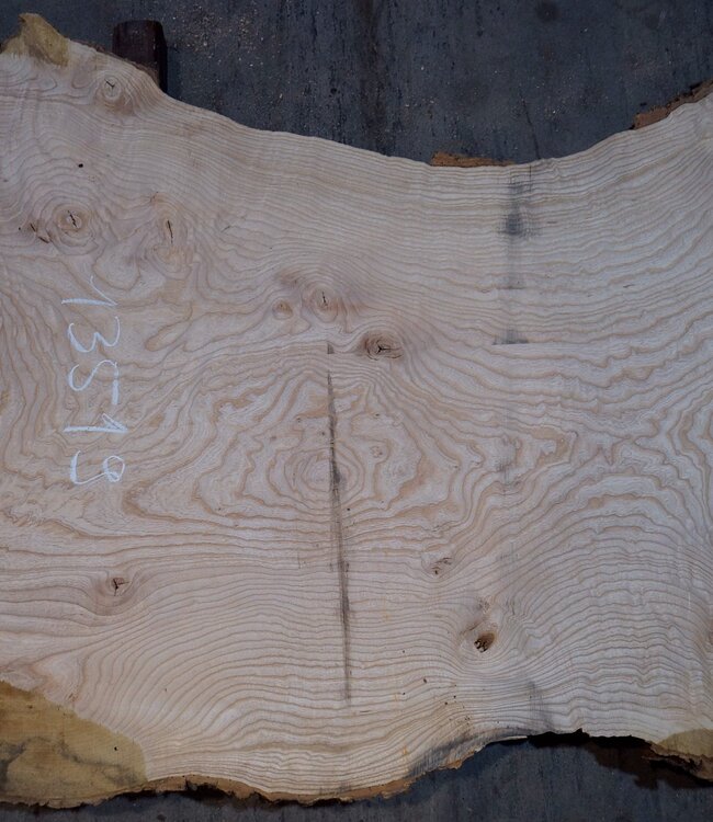 Esche Maser Tischplatte, ca. 2600 x 990/930/640 x 40-48 mm, 13519