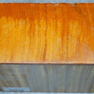 Satinwood, approx. 140 x 135 x 74mm, 1,7kg
