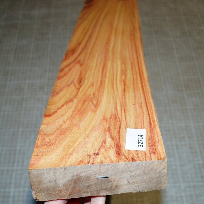 Bahia Rosenholz, ca. 900 x 135 x 35-40mm, 4,5kg