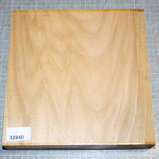 Kirschbaum, ca. 240 x 240 x 51 mm, 1,7 kg