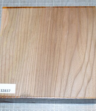 Dutch elm, approx. 230 x 230 x 62 mm, 2,6 kg
