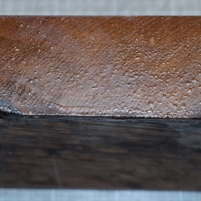 European Walnut fiddleback, approx. 190 x 190 x 56 mm, 1,3 kg