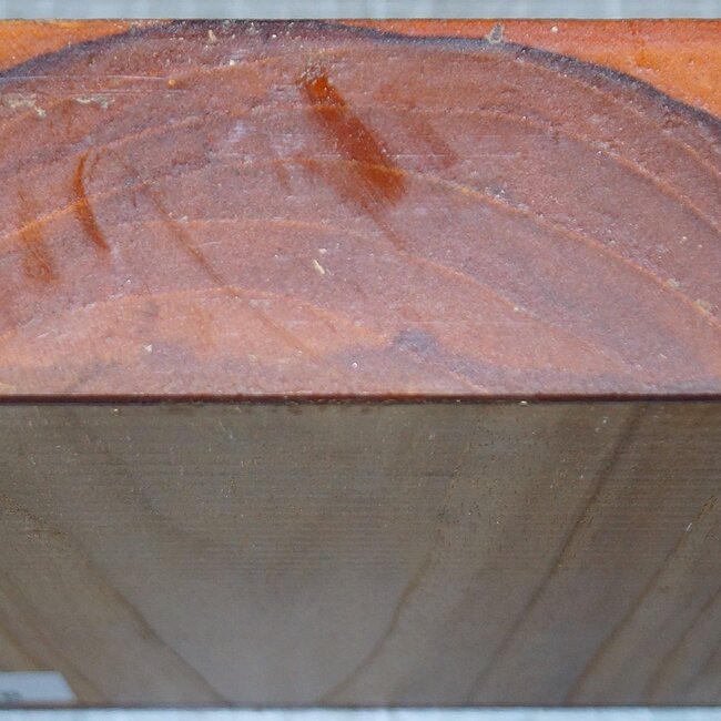 Teak (Plantage), ca. 190 x 185 x 52 mm, 1,2 kg