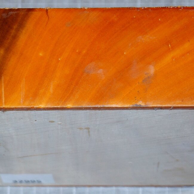 Satinwood, approx. 160 x 160 x 64 mm, 1,5 kg