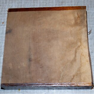 Europ. Walnut fiddleback, approx. 220 x 220 x 50 mm, 1,6 kg