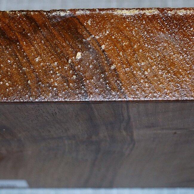 Europ. Walnut fiddleback, approx. 200 x 200 x 51 mm, 1,4 kg