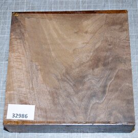 Europ. Walnut fiddleback, approx. 180 x 180 x 51 mm, 1,1 kg