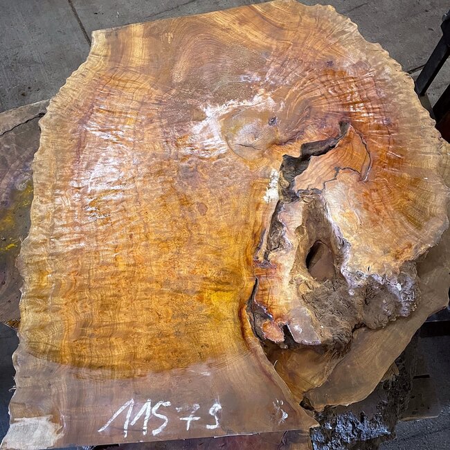 Camphor table top, approx. 1120 x 1020 x 52 mm, 46 kg, 11579