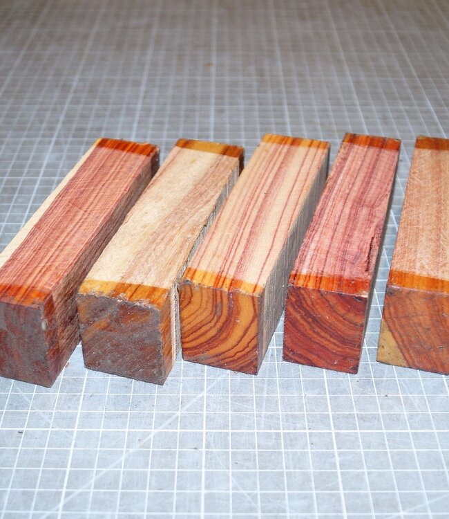 Bahia Rosenholz, Messergriff, ca. 130 x 39 x 30 mm