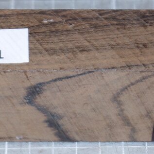 Ziricote knife handle, approx. 40 x 40 x 120 mm, 0,2 kg
