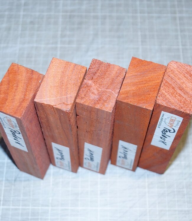 Padouk Messergriff, ca. 150 x 40 x 25 mm, 0,2 kg