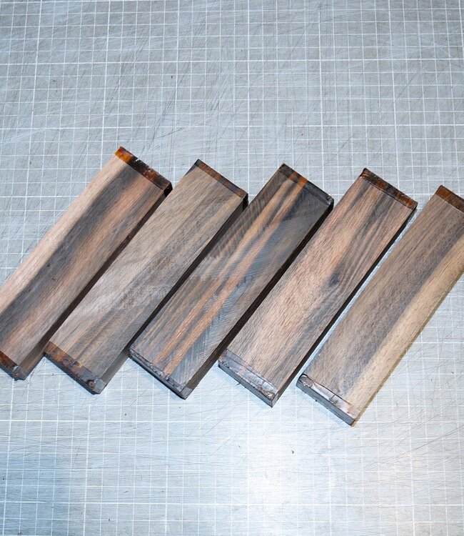 Makassar Ebenholz Messergriff, ca. 150 x 40 x 28 mm, 0,3 kg