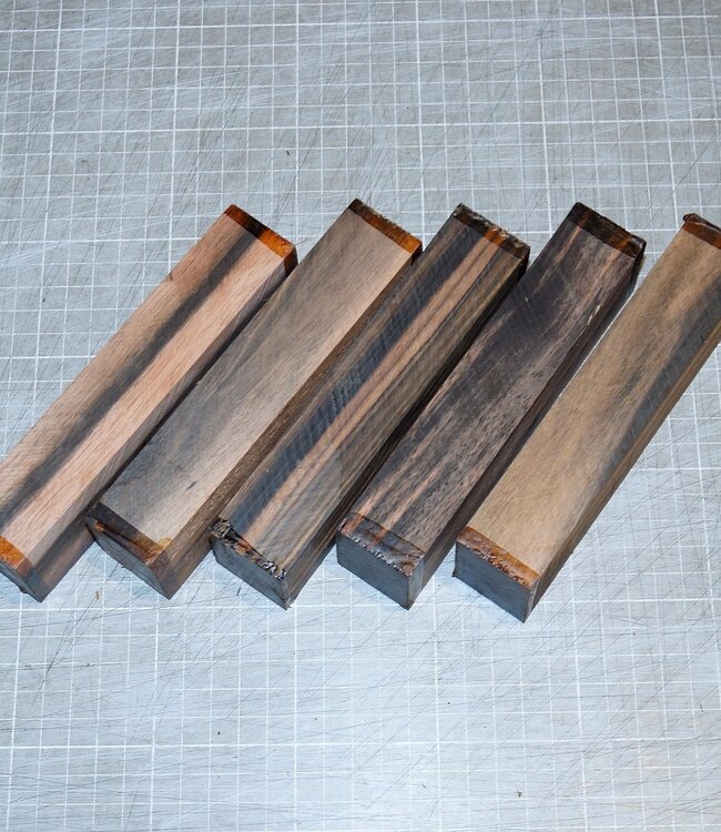 Makassar Ebenholz Messergriff, ca. 150 x 40 x 28 mm, 0,3 kg