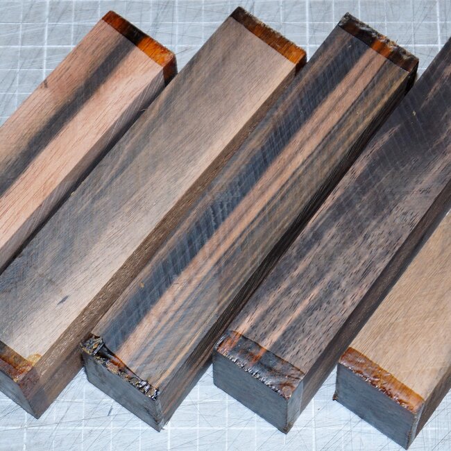 Makassar Ebenholz Messergriff, ca. 150 x 40 x 28 mm, 0,3 kg