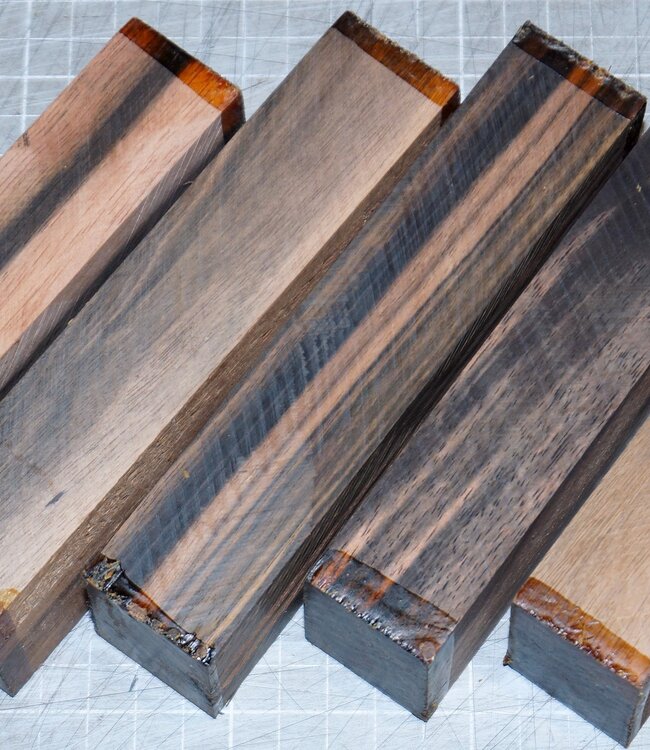 Makassar Ebenholz Messergriff, ca. 150 x 40 x 28 mm, 0,3 kg