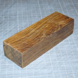 Desert iron wood, knife handle, approx. 130 x 40 x 27 mm, 0,3 kg