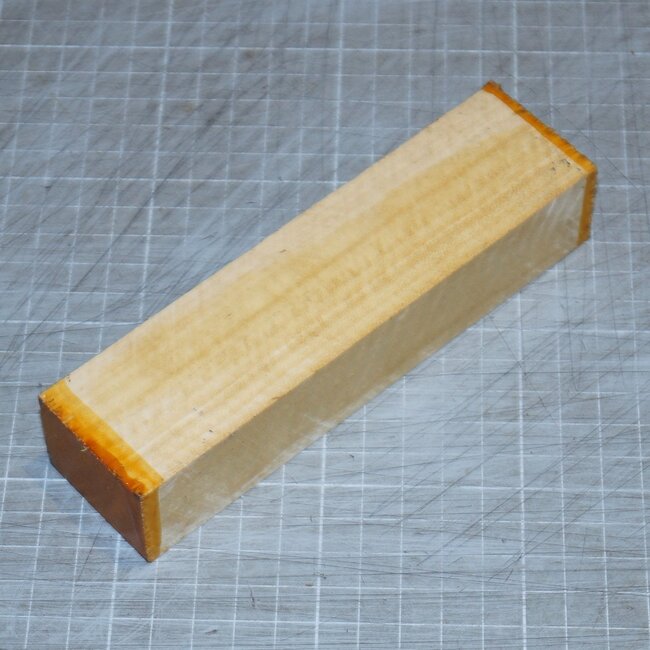 Satinwood knife handle, approx. 150 x 40 x 30 mm, 0,3 kg