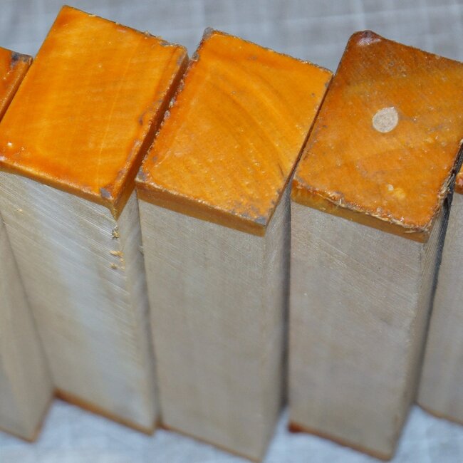 Satinwood knife handle, approx. 150 x 40 x 30 mm, 0,3 kg