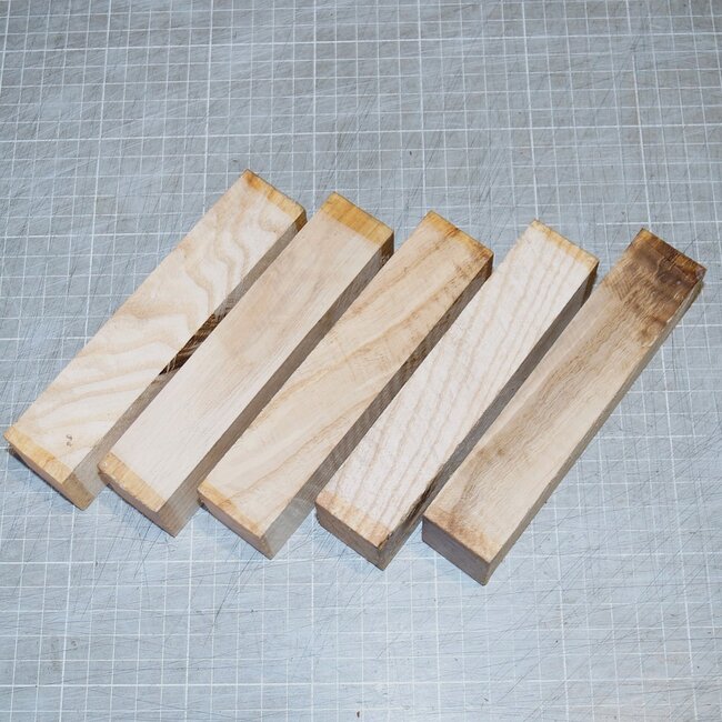 Ash fiddleback knife handle, approx. 150 x 40 x 30 mm, 0,2 kg