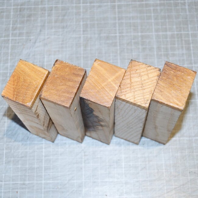 Esche geriegelt, Messergriff, ca. 150 x 40 x 30 mm, 0,2 kg