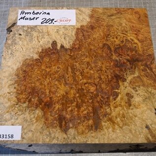 Amboina Maser, ca. 256 x 254 x 41-48mm, 2,26kg