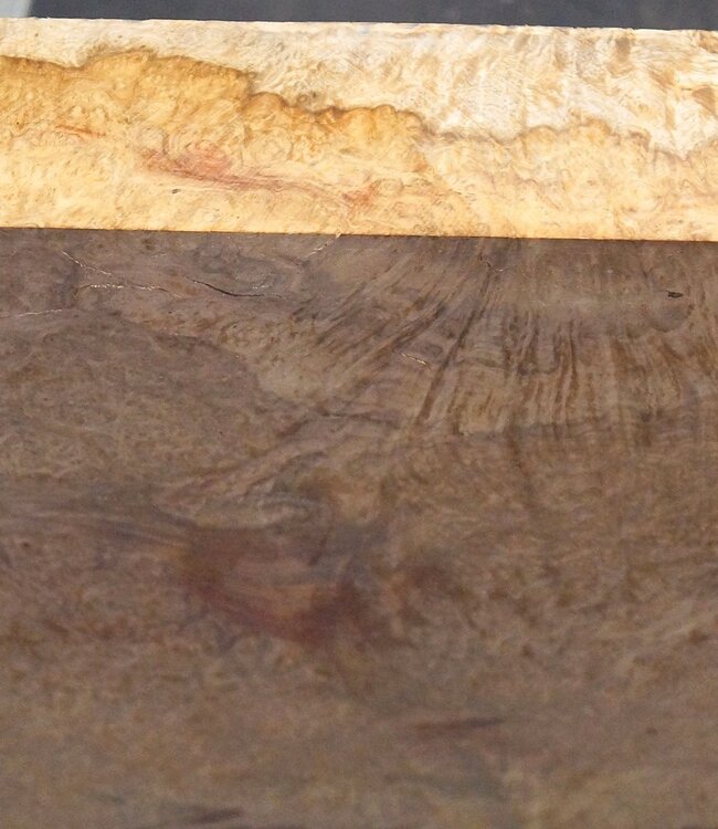 Amboina Maser, ca. 470 x 303 x 44-65mm, 6,32kg