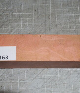 Pink Ivory Ripple knife handle, approx. 150 x 40 x 29 mm, 0,2 kg