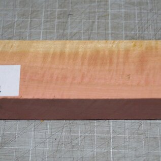 Pink Ivory Ripple knife handle, approx. 150 x 40 x 29 mm, 0,2 kg