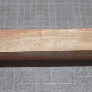 Pink Ivory Ripple knife handle, approx. 150 x 40 x 29 mm, 0,2 kg