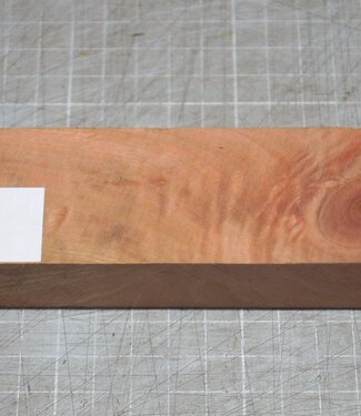 Pink Ivory Ripple knife handle, approx. 150 x 40 x 29 mm, 0,2 kg