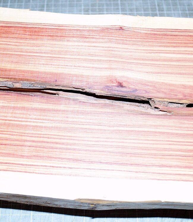 Brazilian Tulipwood, approx. 710 x 165 x 70-80mm, 9,1kg