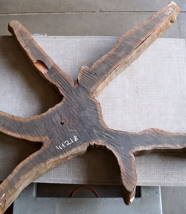 Purpleheart, star shaped slab, approx. 1470 x 1470 x 120 mm, 41218