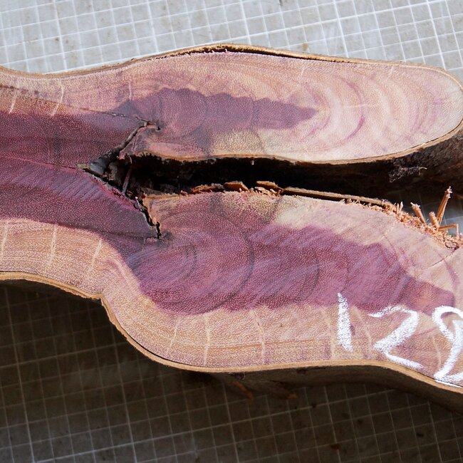 Purpleheart, star shaped slab, approx. 1280 x 1240 x 110-50 mm, 41219