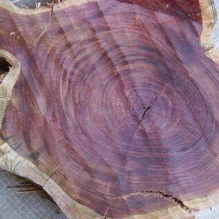 Purpleheart, star shaped slab, approx. 990 x 570 x 90 mm, 41225
