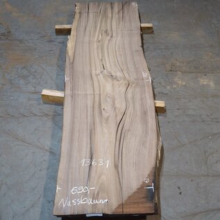 Europ. Walnut, approx. 2650 x 610/750/730 x 50 mm, 13631