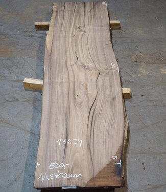Europ. Nussbaum, ca. 2650 x 610/750/730 x 50 mm, 13631