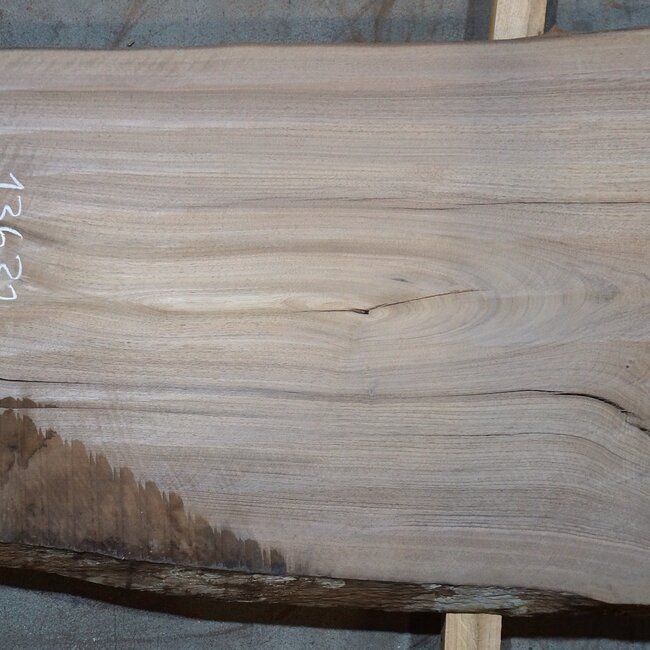 Europ. Walnut, approx. 2650 x 580/740/700 x 52 mm, 13632