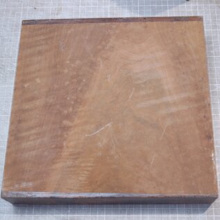 Nussbaum Riegel, europ., ca. 280 x 273 x 55mm, 2,54kg